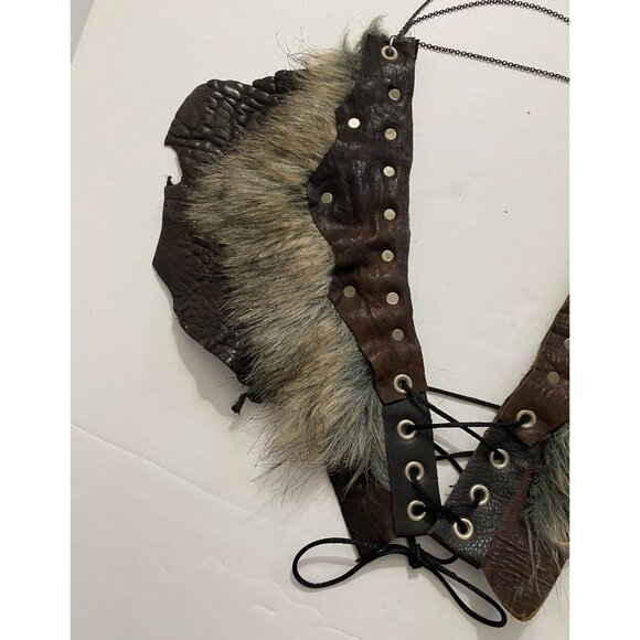 Handmade Leather and Fur Viking Costume Shoulder Epaulettes Costume Cosplay - Picture 6 of 9